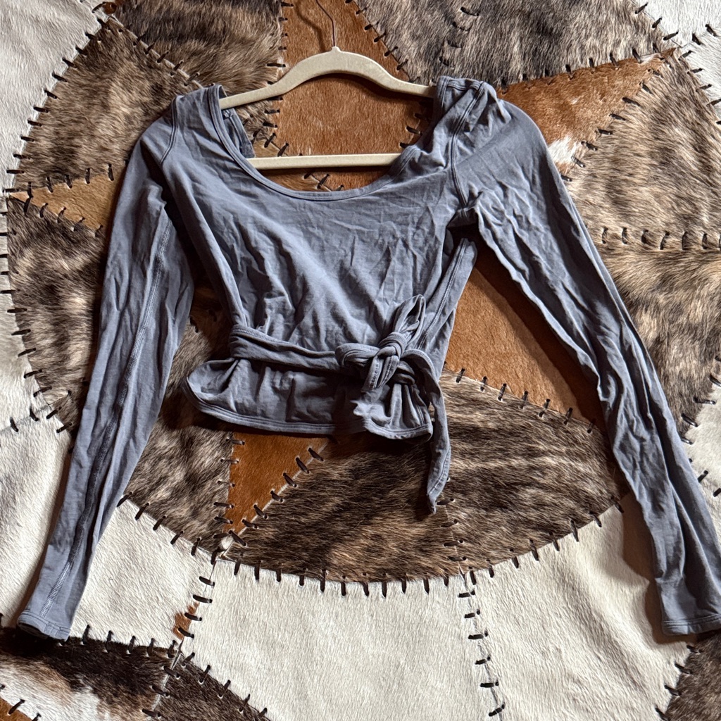 Lululemon Athletica Charcoal Long Sleeve Blouse
